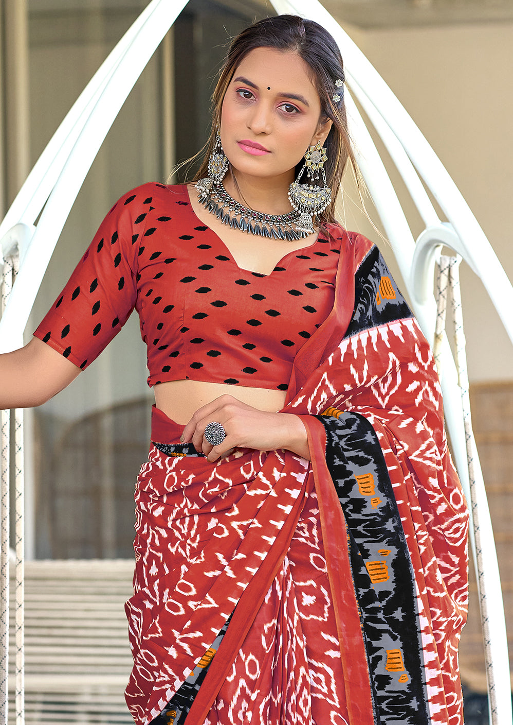 Urban Pallu Woven Design Pure Cotton Daily Saree