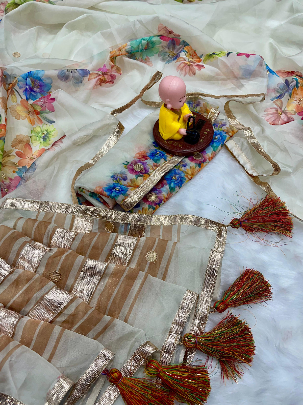 Urban Pallu Printed Silk Blend Festive Saree