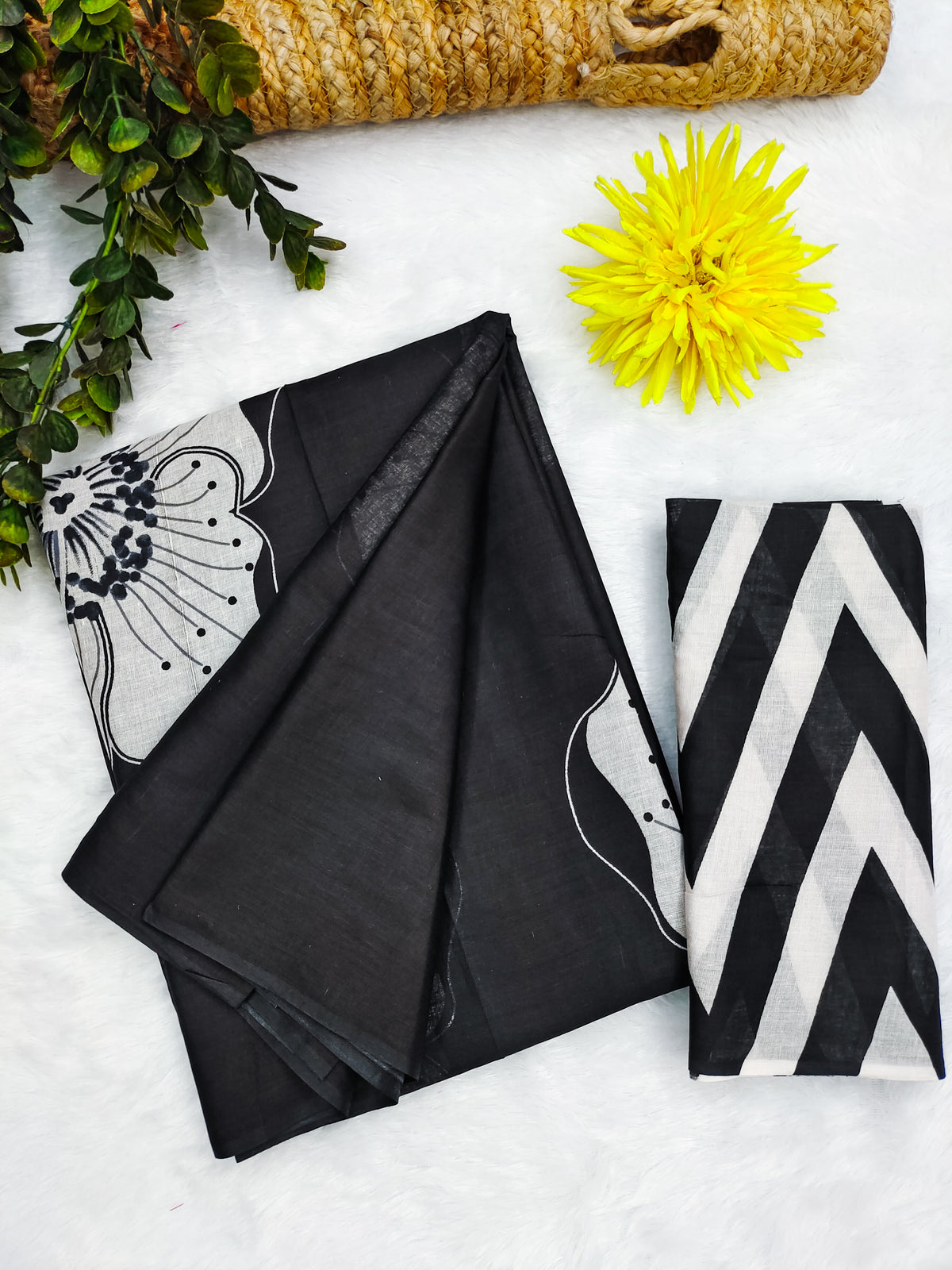Urban Pallu Woven Design Pure Cotton Daily Saree