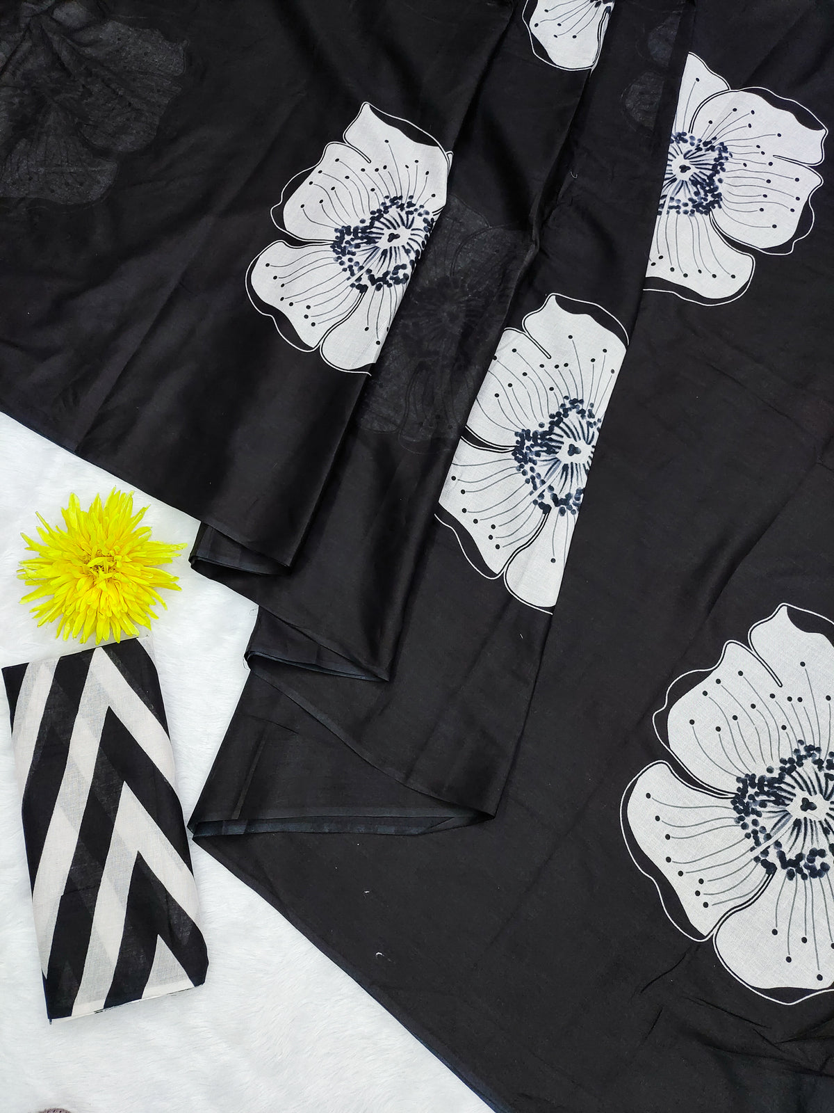 Urban Pallu Woven Design Pure Cotton Daily Saree