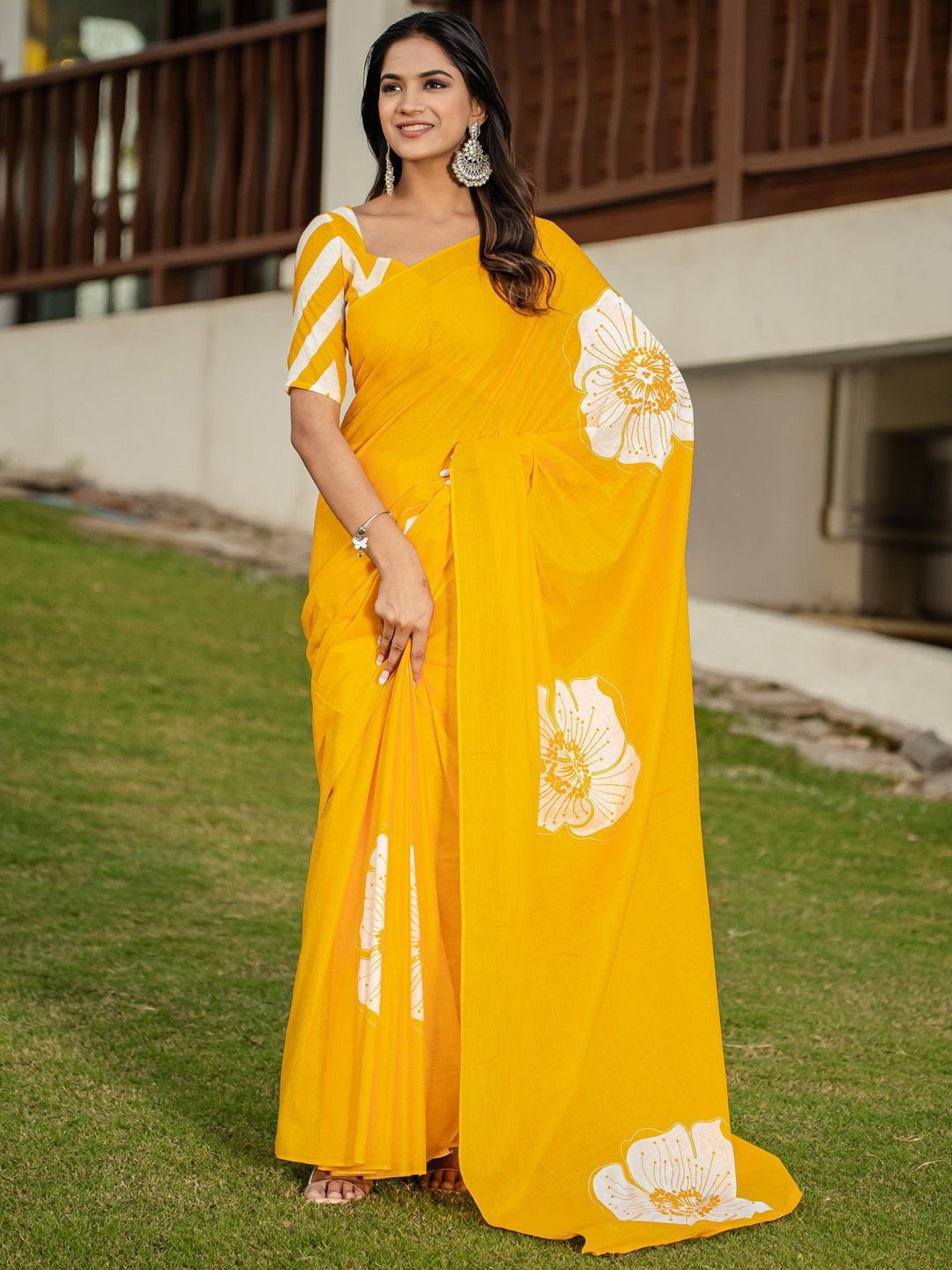 Urban Pallu Woven Design Pure Cotton Daily Saree