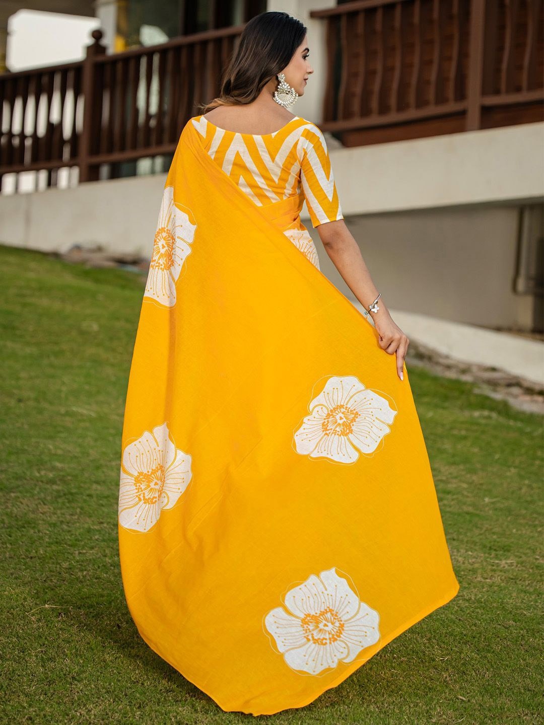 Urban Pallu Woven Design Pure Cotton Daily Saree