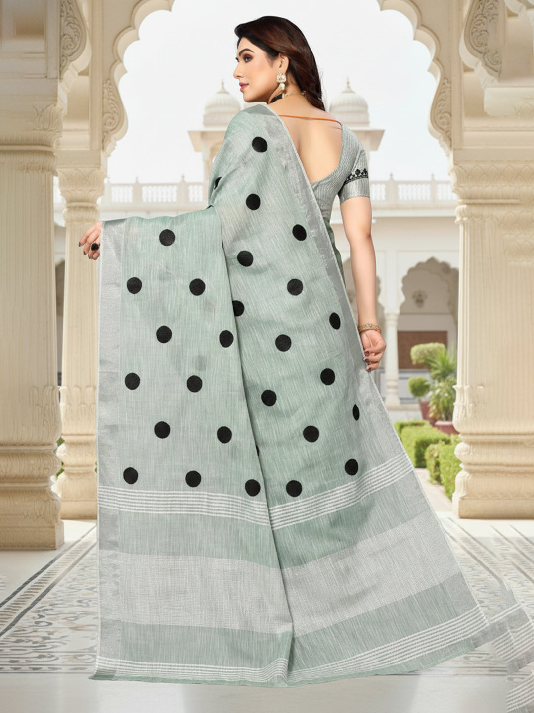Urban Pallu Floral Sequinned Silk Blend Fusion Saree