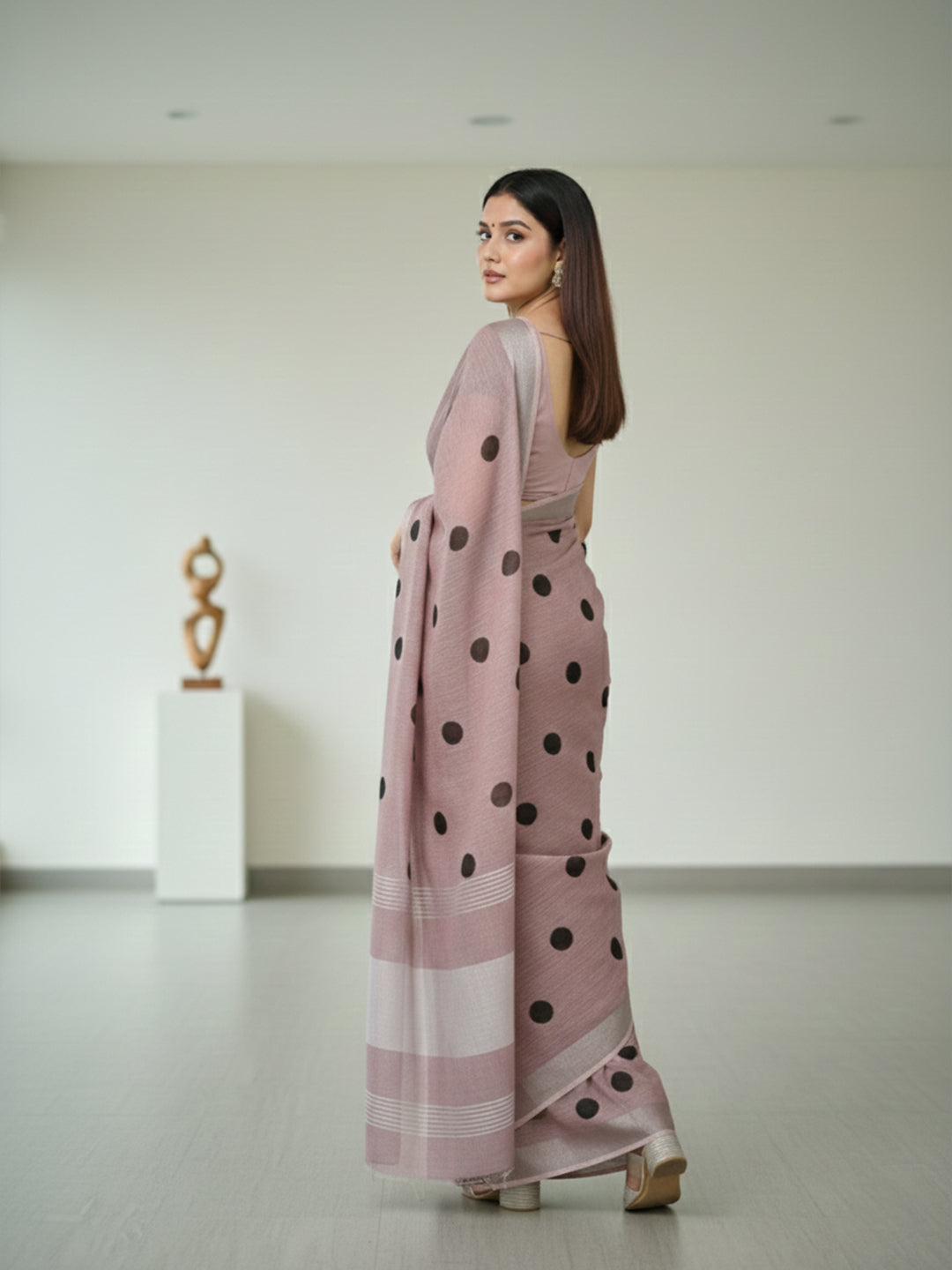 Urban Pallu Floral Sequinned Silk Blend Fusion Saree